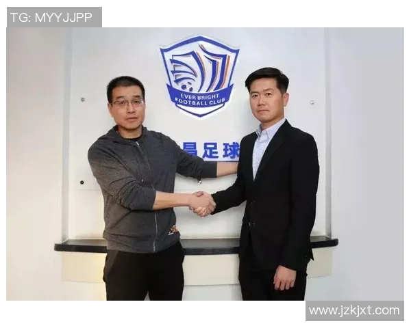 李强畅谈足球生涯背后的故事与成长历程